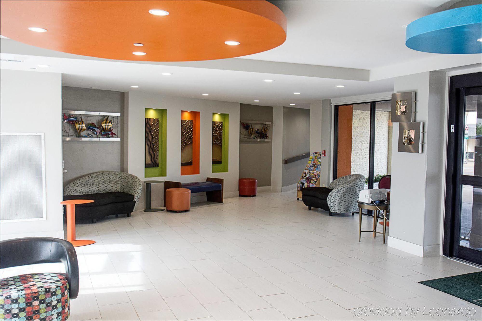 Boardwalk 705 Hotel